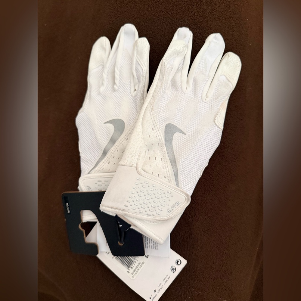Nike Youth Small White Batting Gloves